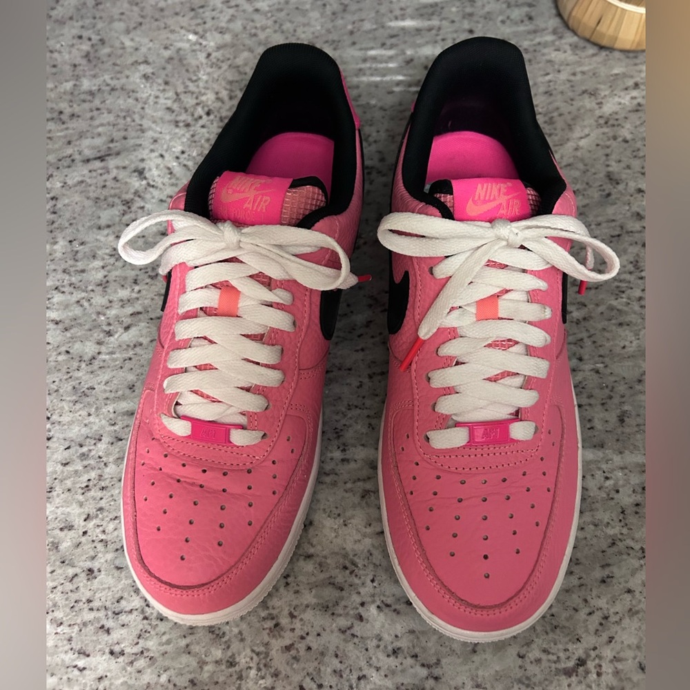 Mens Nike Air Force 1 Low 07 Pink Gaze and Black Low-Top Sneakers size 8.5/w10 - Picture 6 of 11